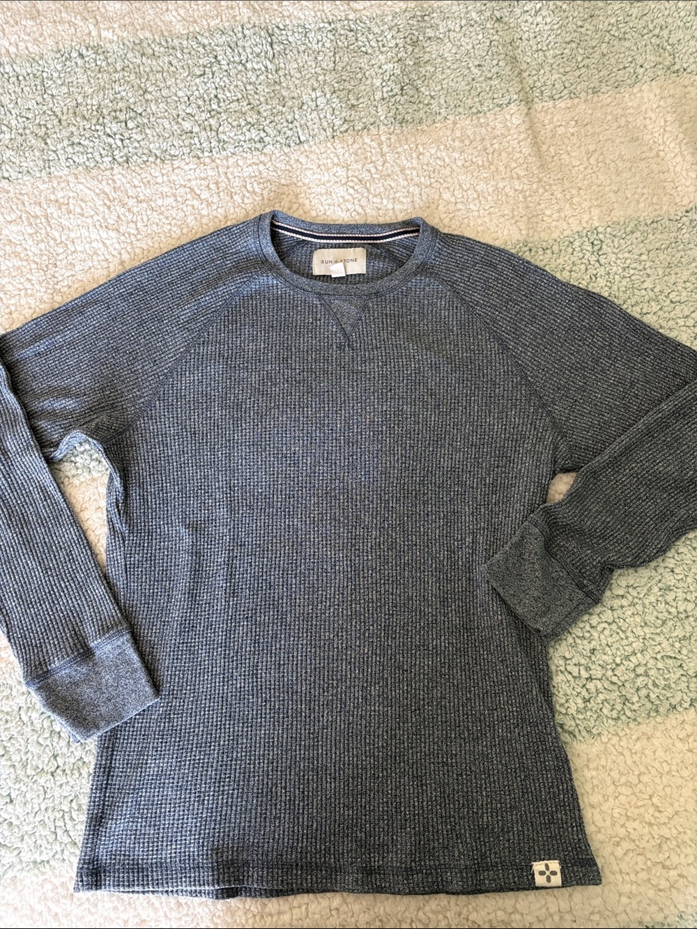 Sun + Stone Men’s Blue Waffle-Knit Crewneck Sweater